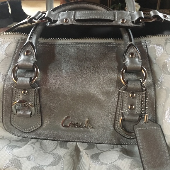 Coach Purse - Picture 3 of 3